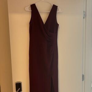 Elegant Burgundy Sleeveless Dress